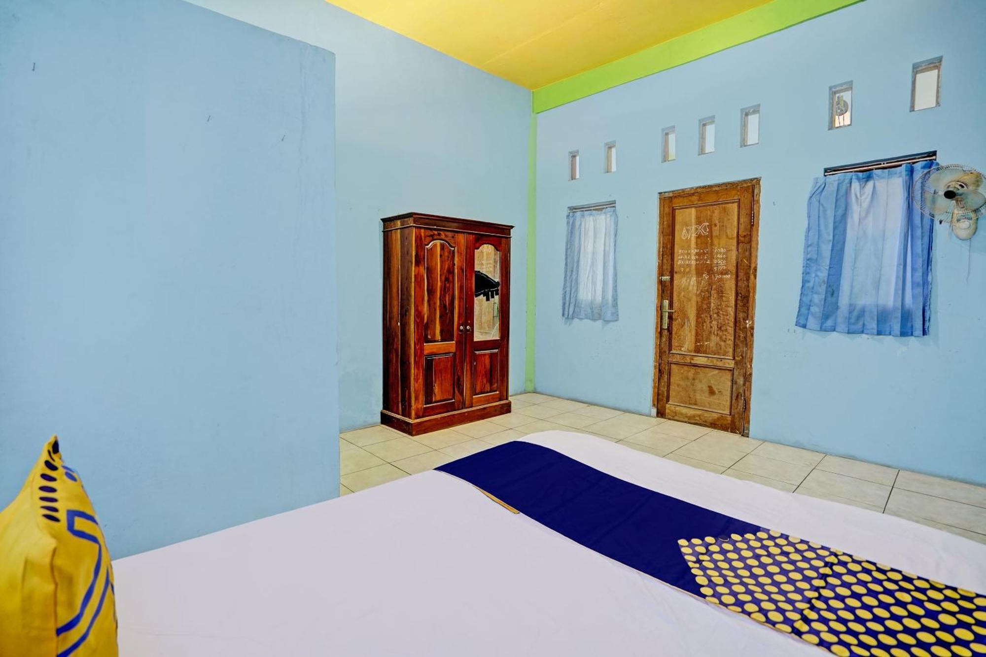 Oyo Life 93037 Nova Jaya Homestay Syariah Lamongan Kültér fotó