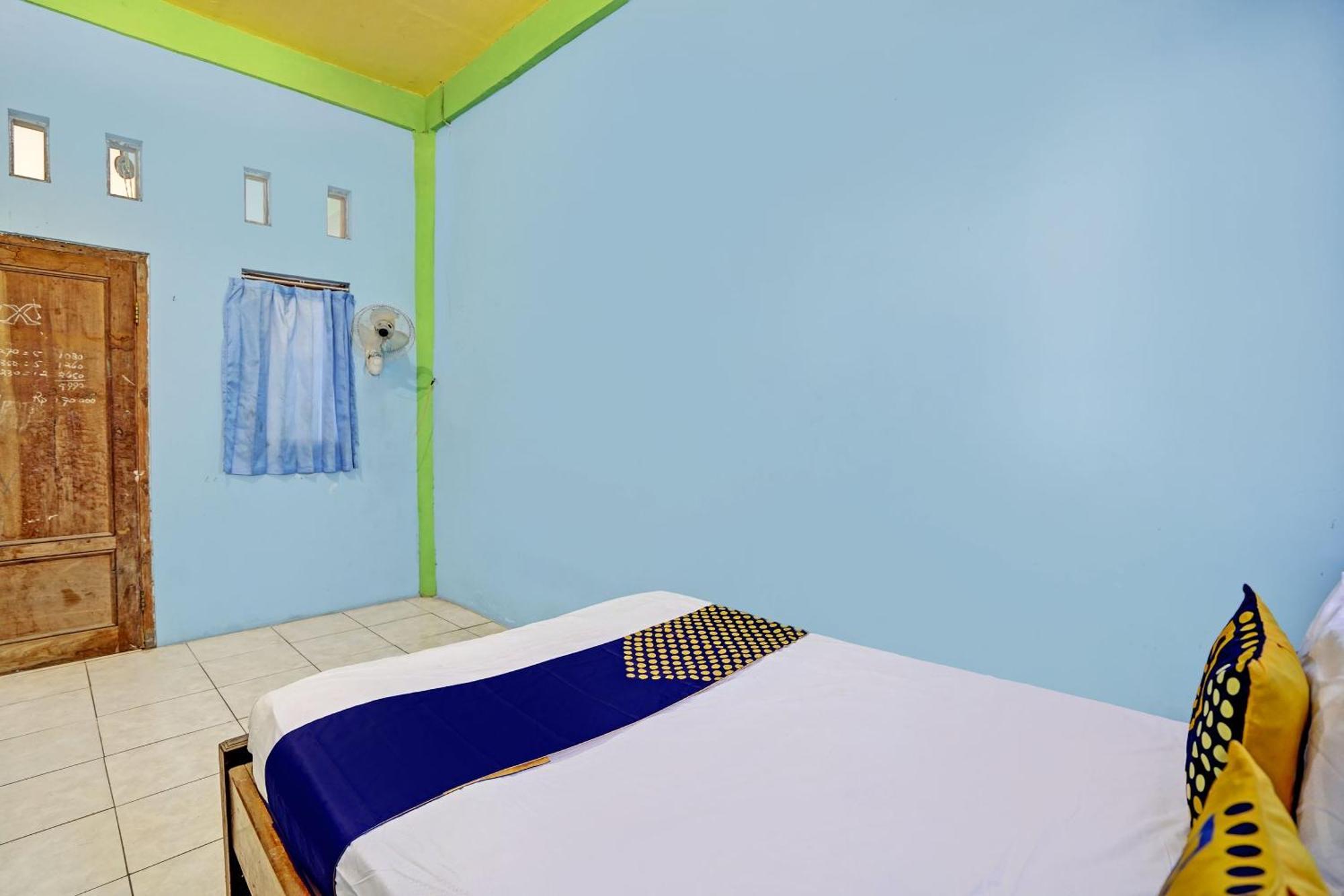 Oyo Life 93037 Nova Jaya Homestay Syariah Lamongan Kültér fotó