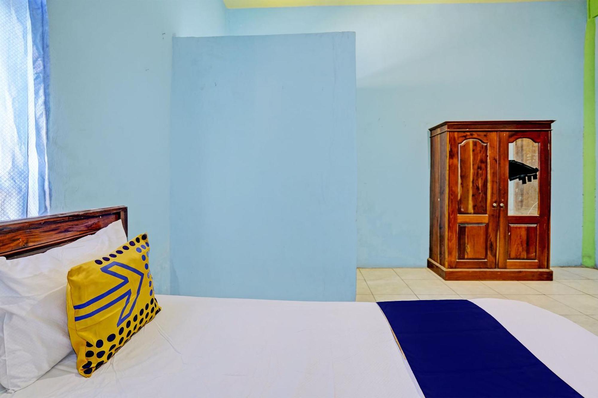 Oyo Life 93037 Nova Jaya Homestay Syariah Lamongan Kültér fotó