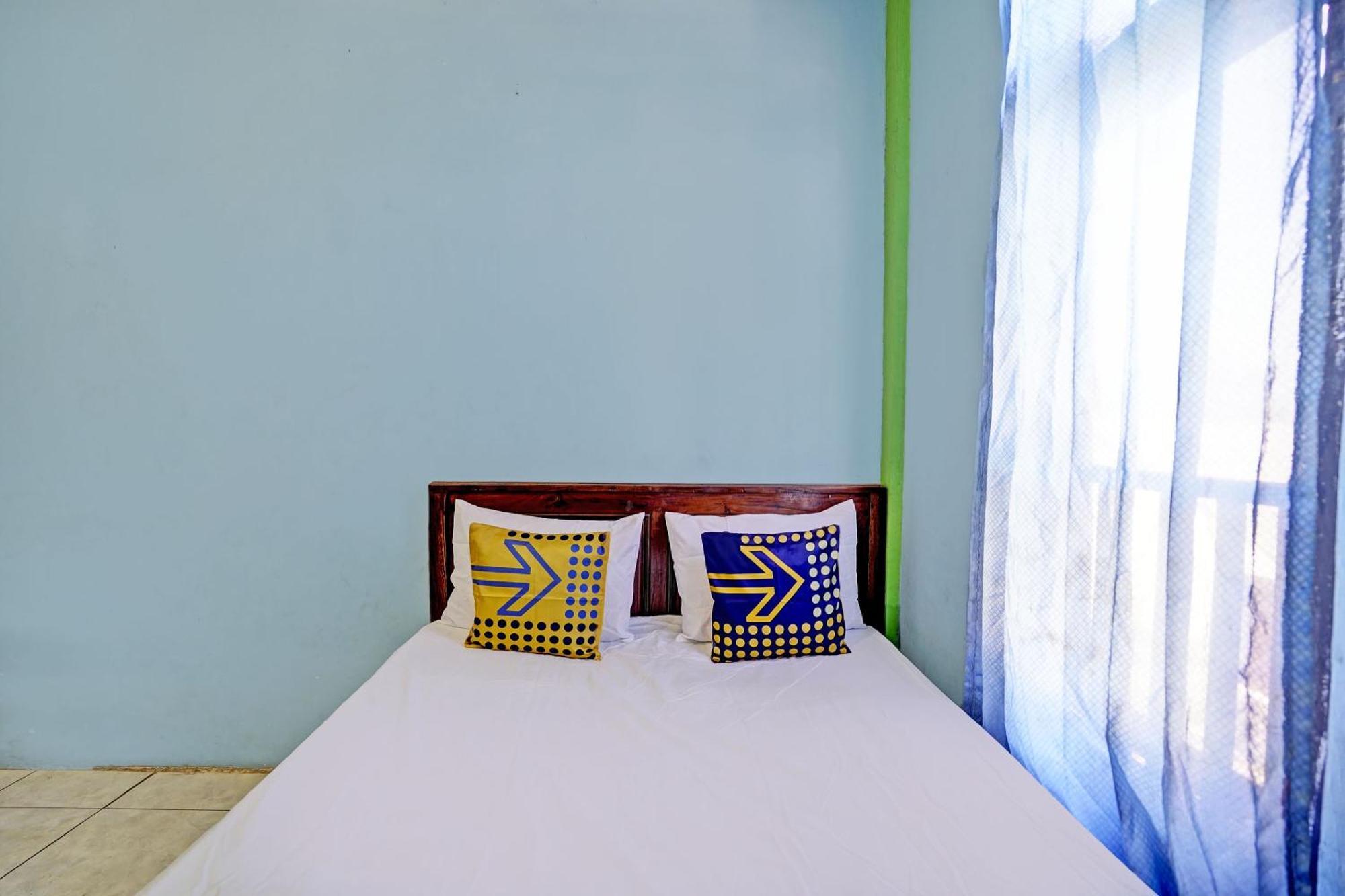 Oyo Life 93037 Nova Jaya Homestay Syariah Lamongan Kültér fotó